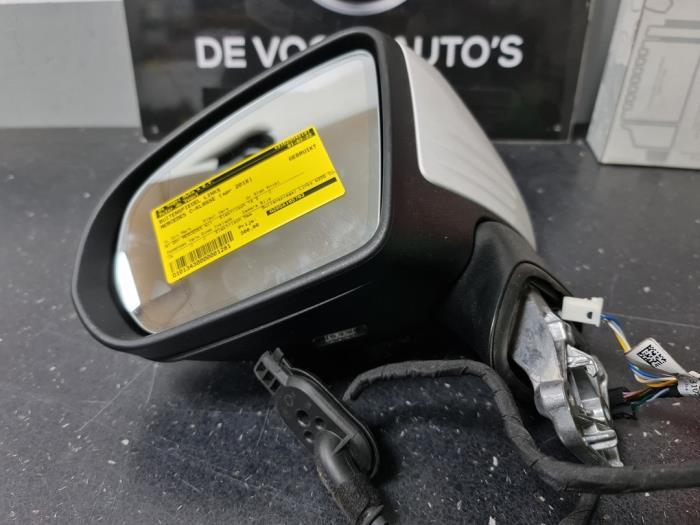 Rétroviseur extérieur gauche d'un Mercedes C-Klasse, Autos : Pièces & Accessoires, Rétroviseurs, Mercedes-Benz, Utilisé, 3 mois de garantie