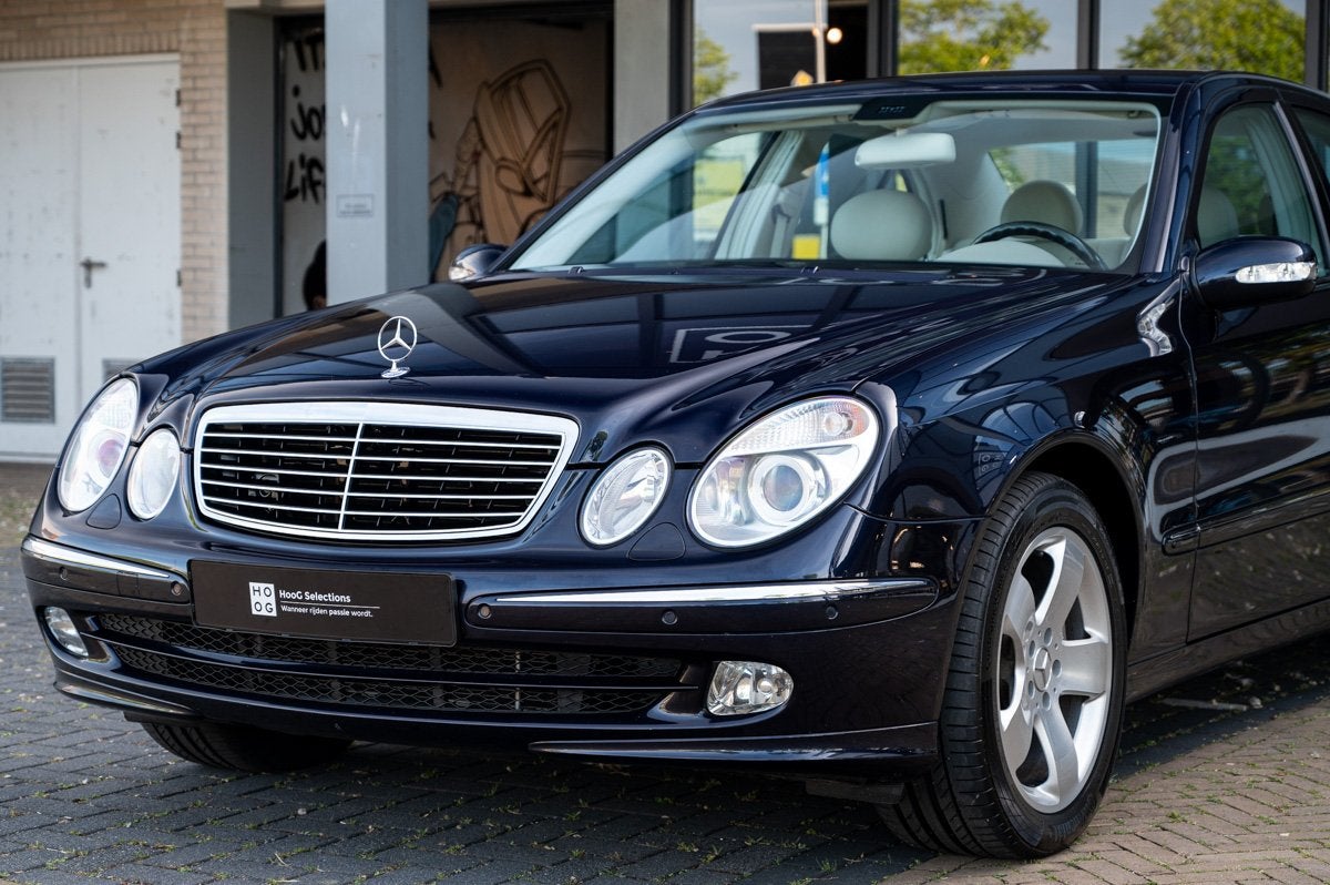 Mercedes-Benz E-Klasse E500 W211 (bj 2003, automaat), Auto's, 4 deurs, Gebruikt, 8 cilinders, Blauw