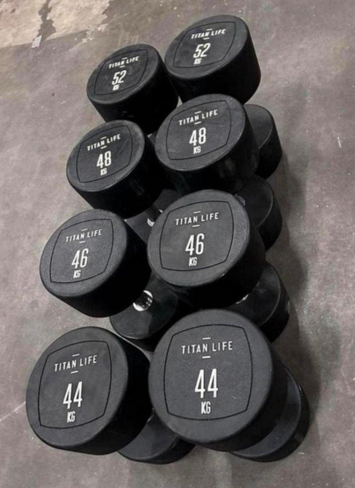 Vaste rubbberen pu dumbells 2x44kg , 2x46kg ,2x48kg , 2x52kg, Sports & Fitness, Enlèvement, Comme neuf, Haltère