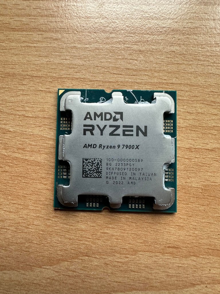 AMD Ryzen 9 7900 X, Computers en Software, Processors, Ophalen of Verzenden, Zo goed als nieuw, AMD Ryzen 9, 4 Ghz of meer