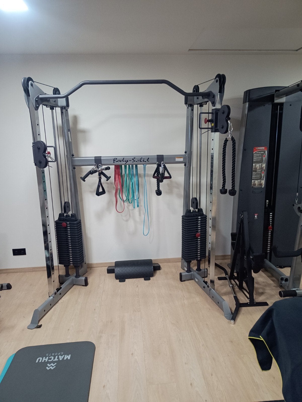 Body-Solid GDCC200 Pulley Machine 95Kg X 2, Sports & Fitness, Enlèvement