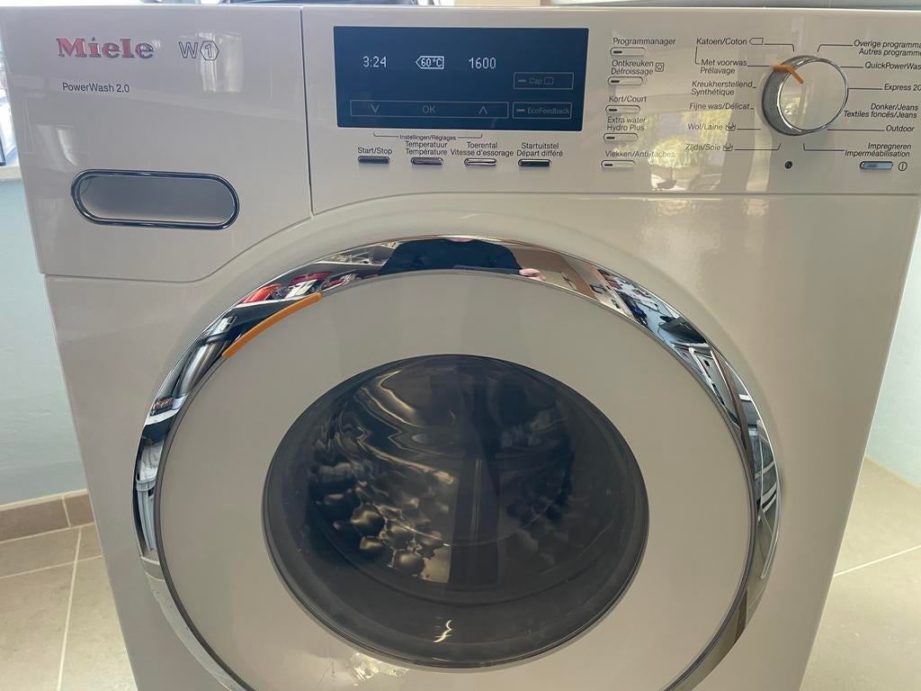 Miele WMF121 WPS — idéal pour les pièces, Electroménager, Lave-linge, Utilisé, Chargeur frontal, 6 à 8 kg, 85 à 90 cm, 1600 tours ou plus