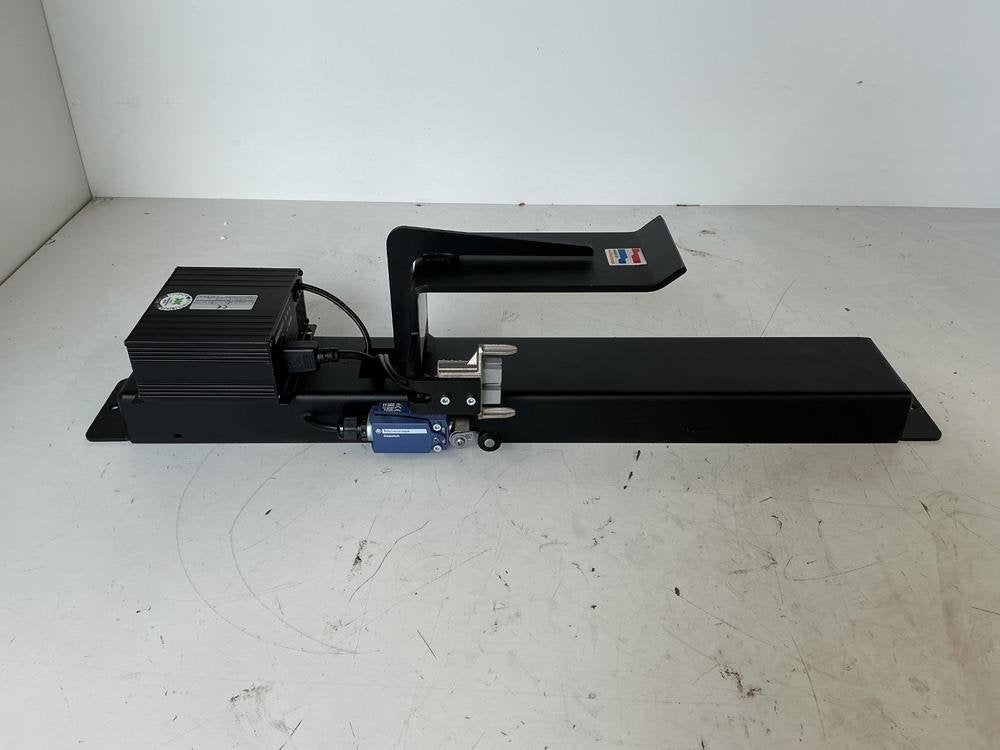 2015 Movexx OPT0015 Wandlaadstation (24V/4A) voor AGM-accu