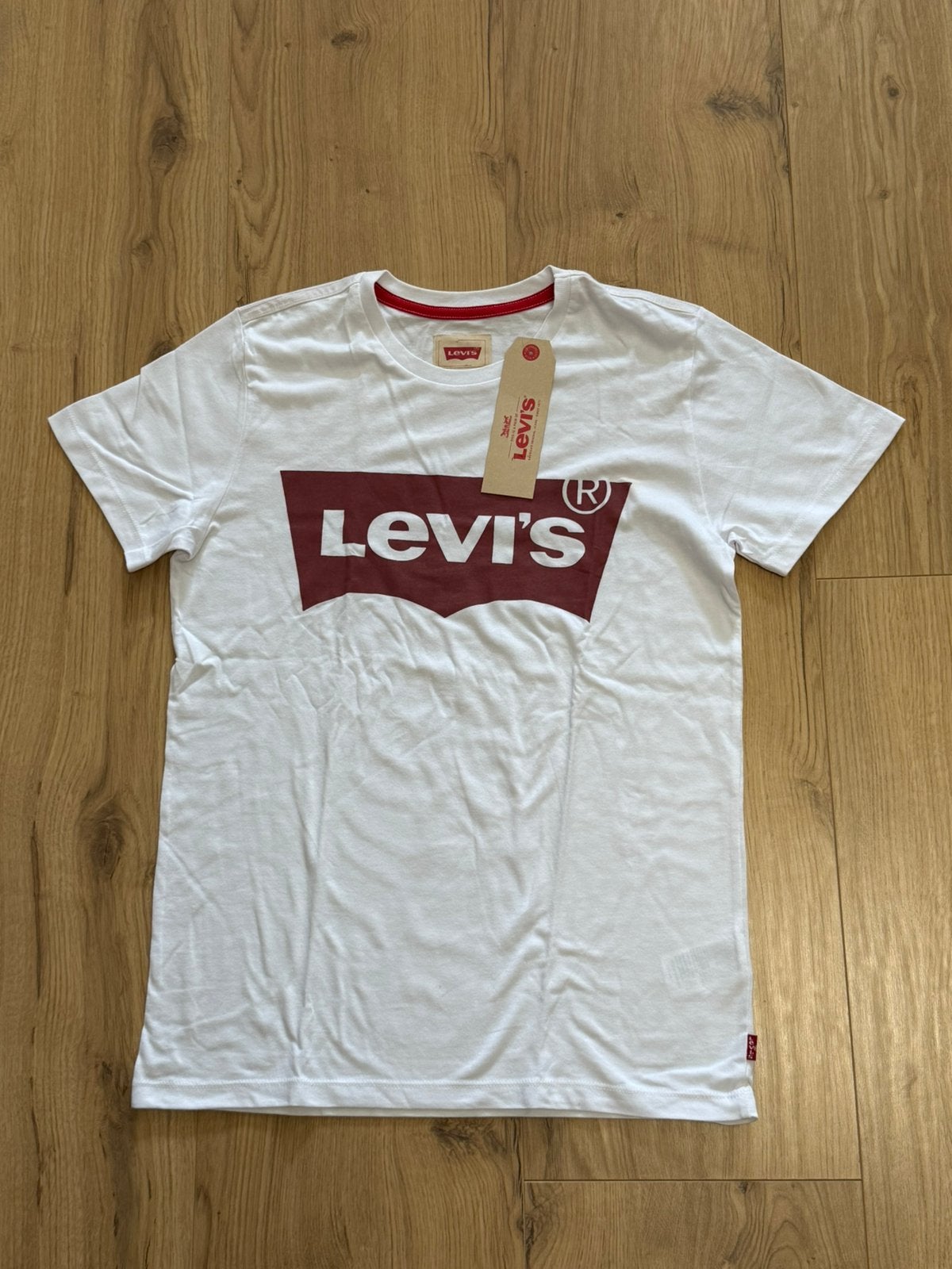 Tee-shirt Levi's, Enlèvement ou Envoi, Neuf, Garçon ou Fille, Chemise ou À manches longues