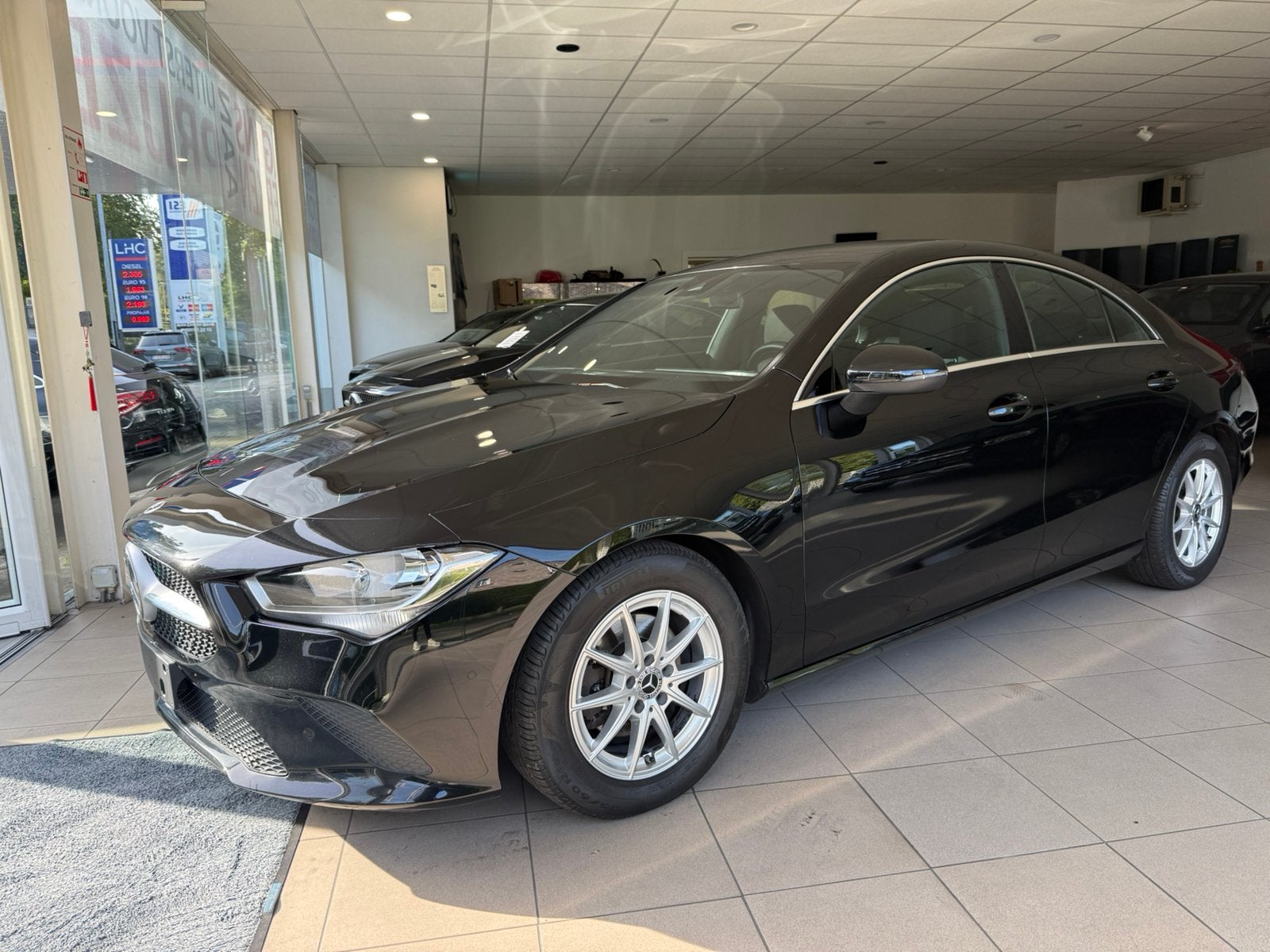Mercedes Cla180 1332cc 6 vitesse 100kw 88500klm 04/03/2022, Auto's, 100 kW, CLA, Stof, 4 cilinders
