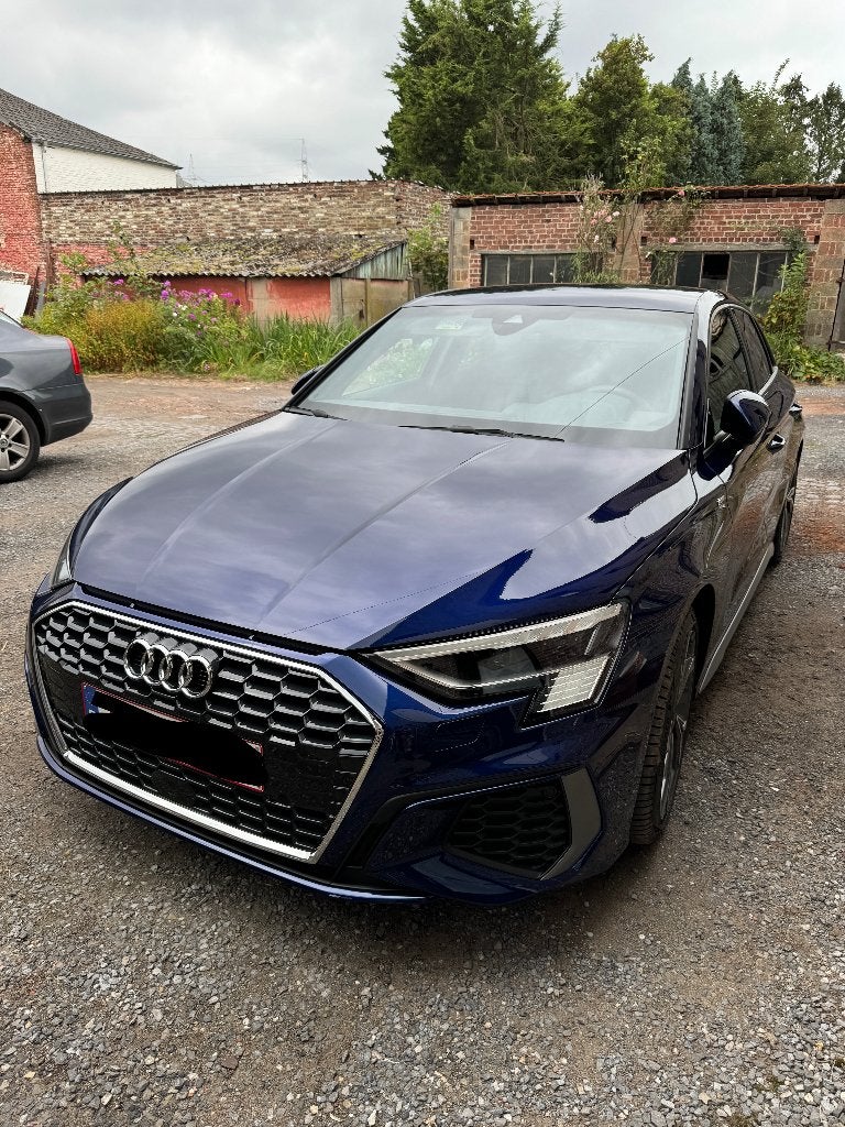 AUDI A3 version S-line 2L 150CV BOITE AUTO, Autos, Cuir, Achat, Entretenue par le concessionnaire, 5 portes