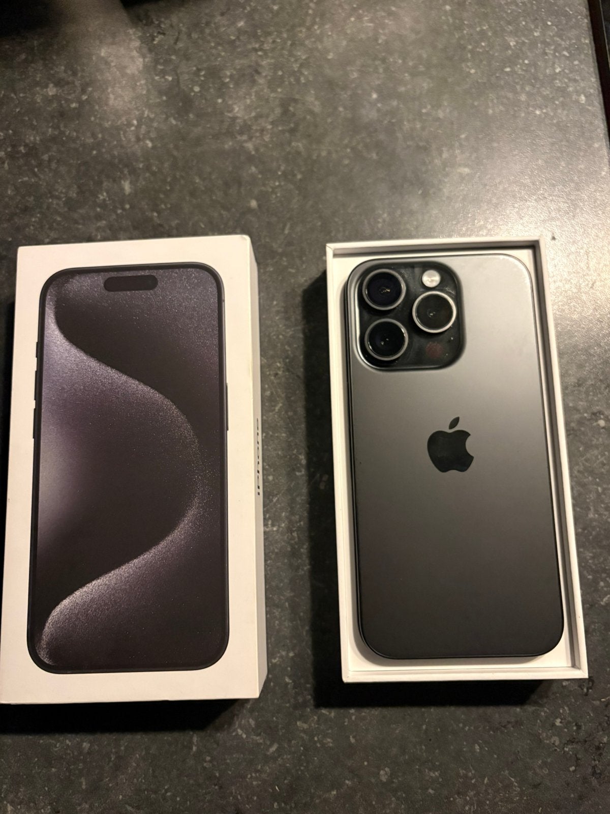 Iphone 15 pro, Telecommunicatie, Ophalen of Verzenden, Zo goed als nieuw, IPhone 15