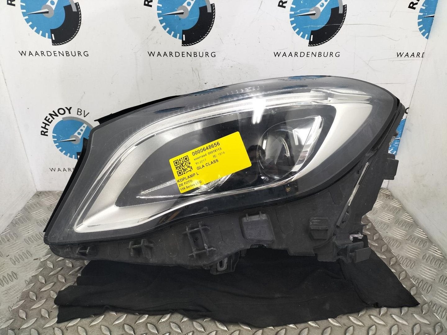 MERCEDES GLA CLASS 156 GLA200 Premium Plus  KOPLAMP L 156906, Ophalen of Verzenden, Gebruikt, ARN erkend