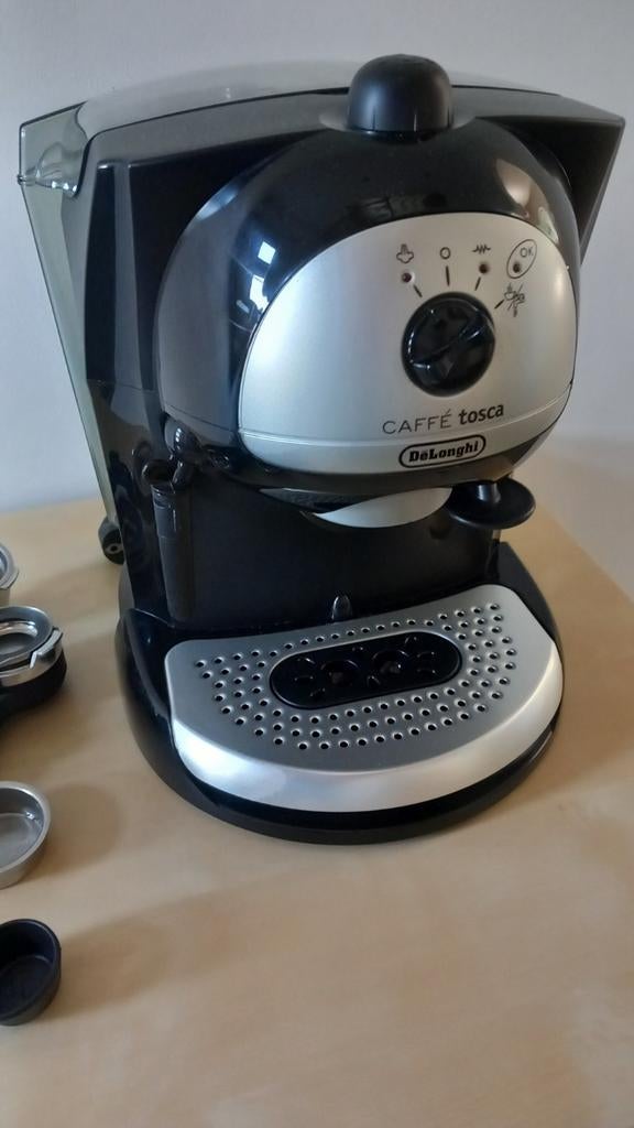 Delonghi Caffé Tosca, Elektronische apparatuur, Koffiezetapparaten, Ophalen, Gebruikt, Afneembaar waterreservoir