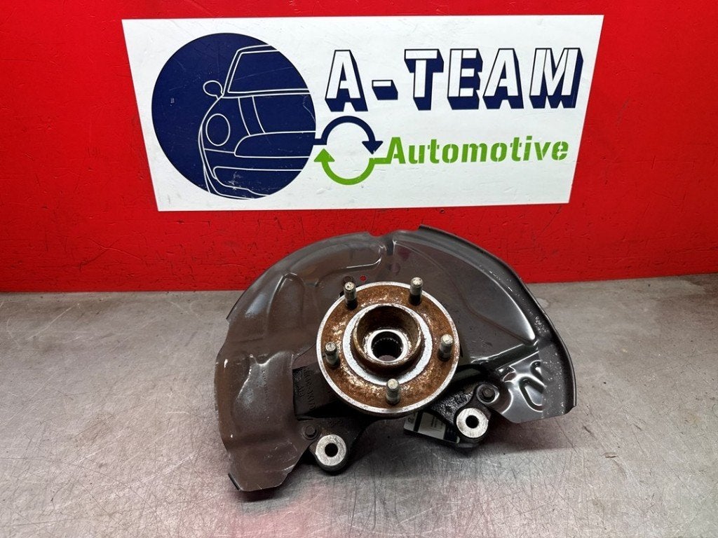 FUSEE AVANT DROITE Ford Focus 4 (|KX6C3K170A1B|2368214|), Henry-Ford-Straße  1
50735  Köln, DE, Ford-Werke GmbH, Kunden@ford.com