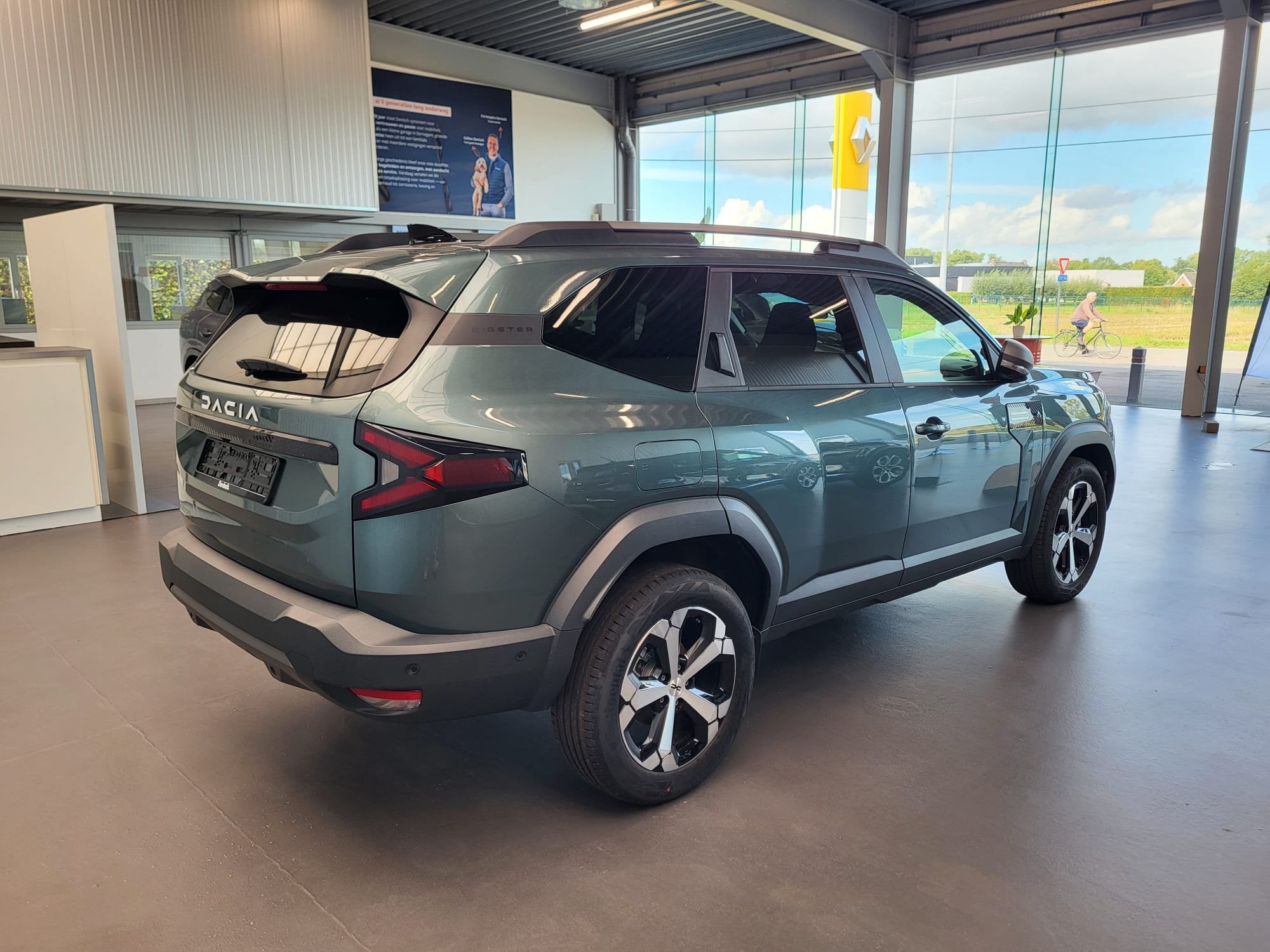 Dacia Bigster JOURNEY TCE140 Cedergroen (bj 2026), Auto's, Voorwielaandrijving, Zwart, 1199 cc, 140 pk