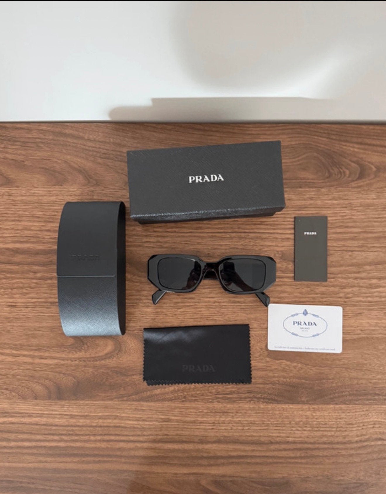 Originele Prada zonnebril, Enlèvement, Comme neuf, Lunettes de soleil, Prada