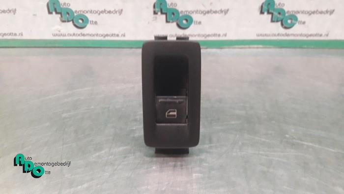 Commutateur vitre électrique d'un Volkswagen Touran (Touran, Volkswagen, -, 3 mois de garantie, Utilisé