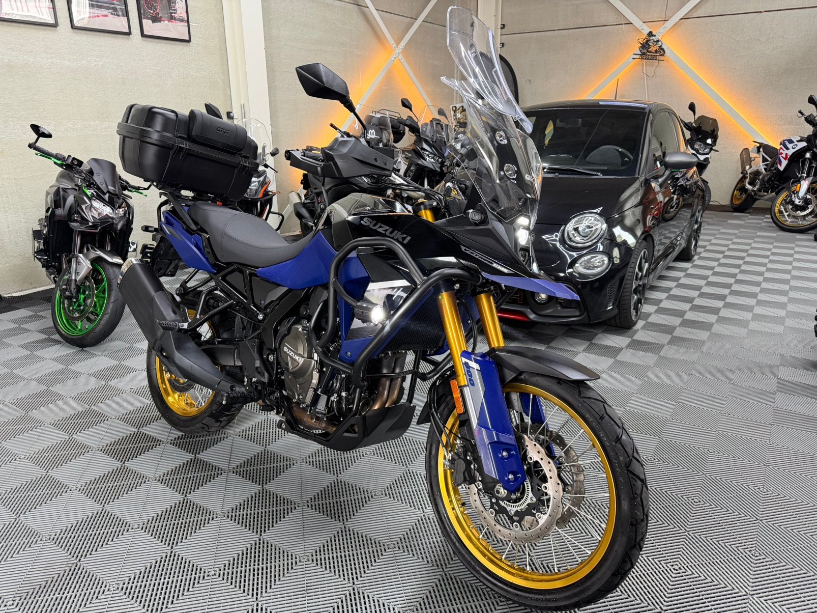 SUZUKI  V STROM DL 800 DE * 2024 * 2.300 km * GARANTIE, Permis Moto A, Tourisme, Entreprise, Plus de 35 kW
