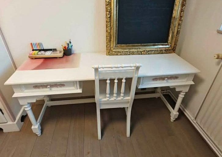 Prachtige zware buro   , merk Opsetims. Nieuw 1400€, Huis en Inrichting, Ophalen, Zo goed als nieuw