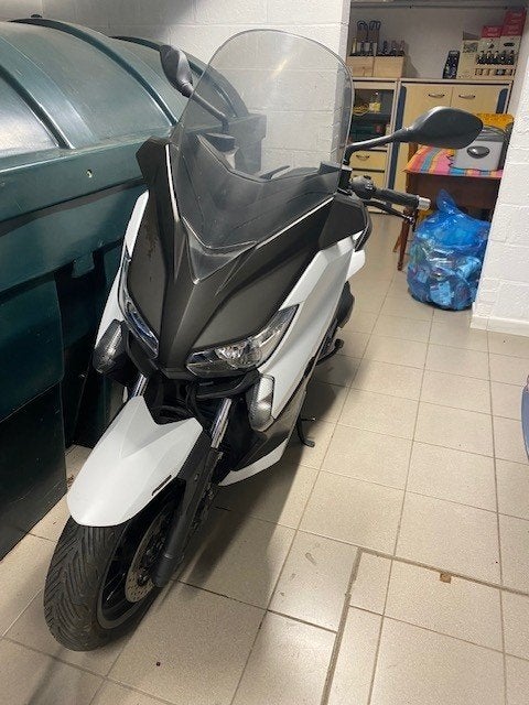 Trottinette Yamaha XMAX 400, Motos, Particulier, Scooter