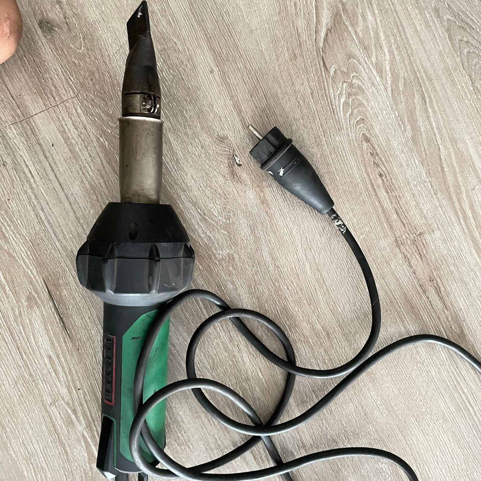 LEISTER, Ophalen, Zo goed als nieuw
