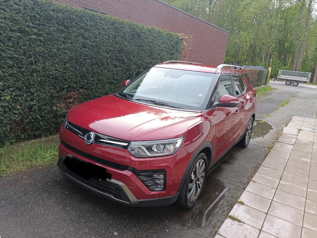 Ssang YongTivoli Tivoli Grand 1.5, Autos, SsangYong, Rouge, Achat, Entretenue par le concessionnaire, Noir