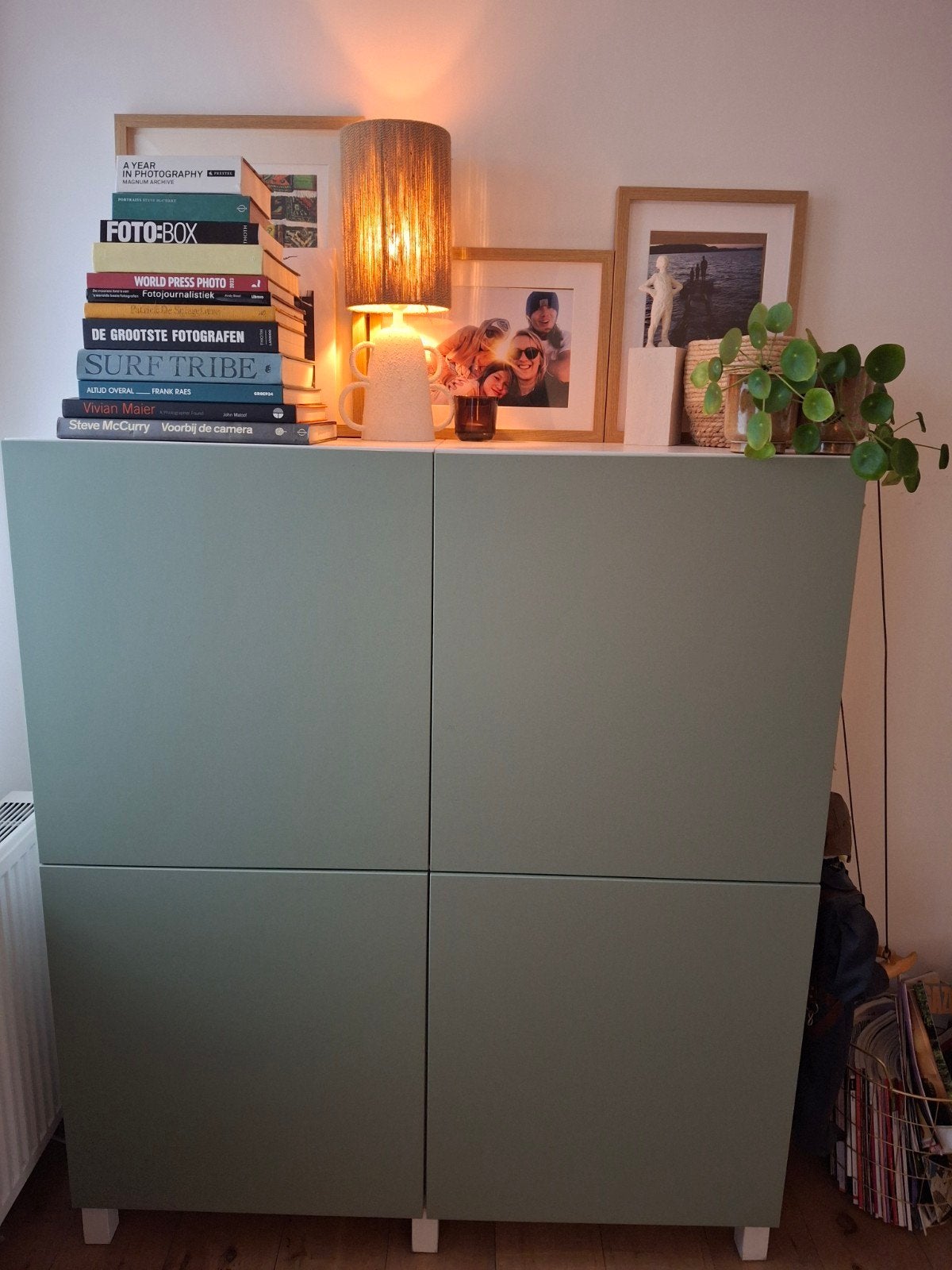 witte ikea kast besta met groene deuren, Ophalen, Gebruikt, 100 tot 150 cm, Minder dan 150 cm