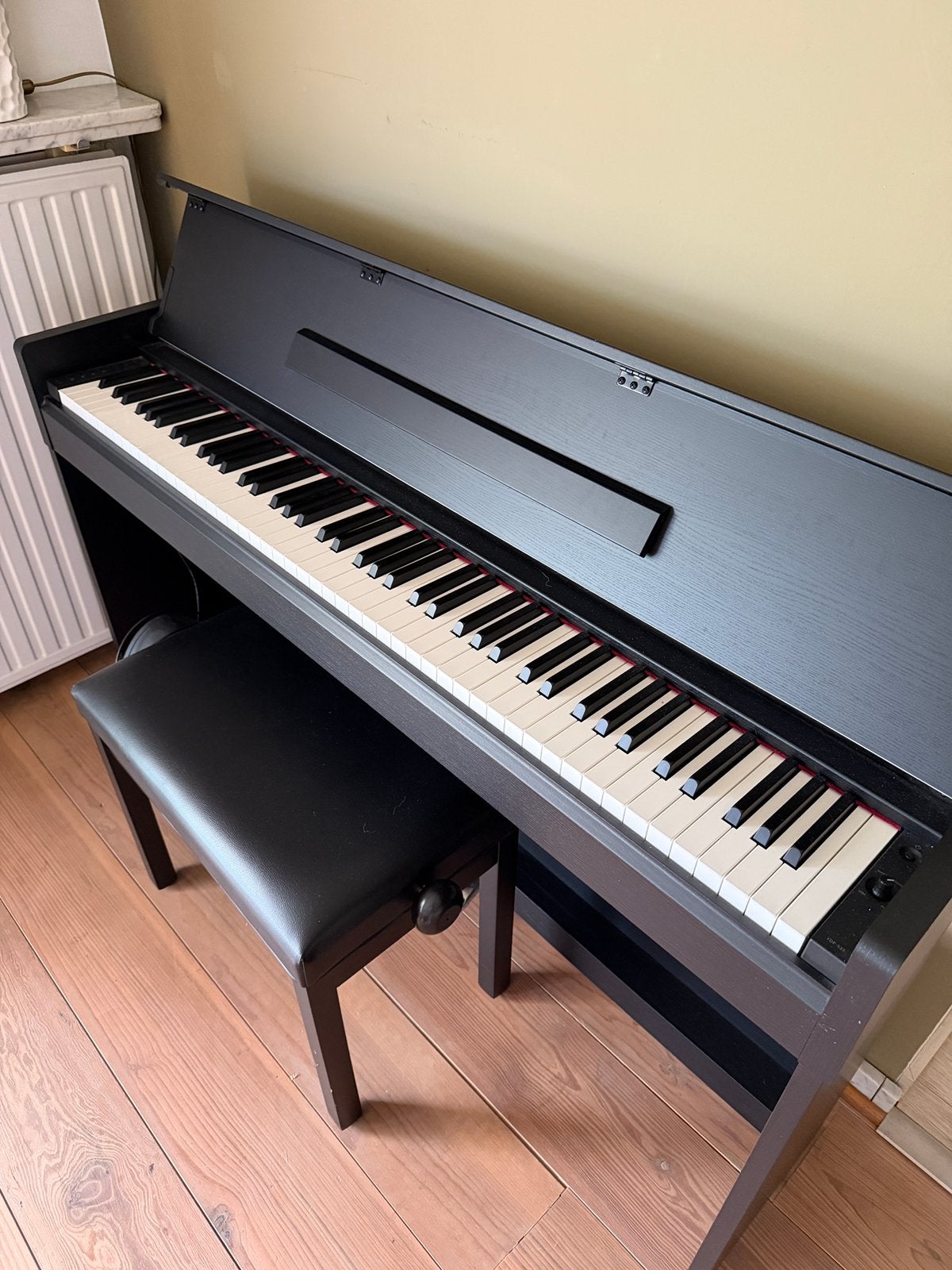 Yamaha Arius YDP535 + stoel + hoofdtelefoon, Muziek en Instrumenten, Ophalen, Zwart, Digitaal, Zo goed als nieuw