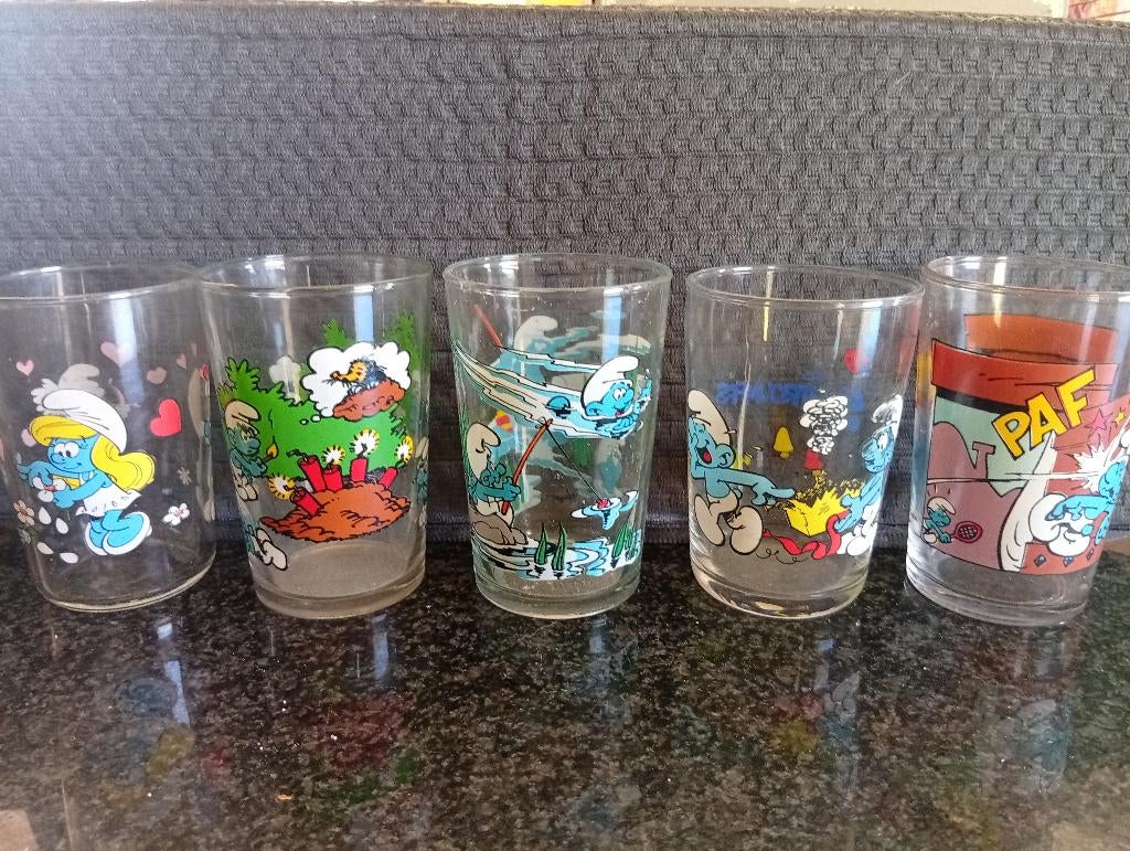 5 verres schtroumpfs (Vente à la pièce ou en lot)., Collections, Enlèvement ou Envoi, Neuf, Différents Schtroumpfs, Maison ou Attribut