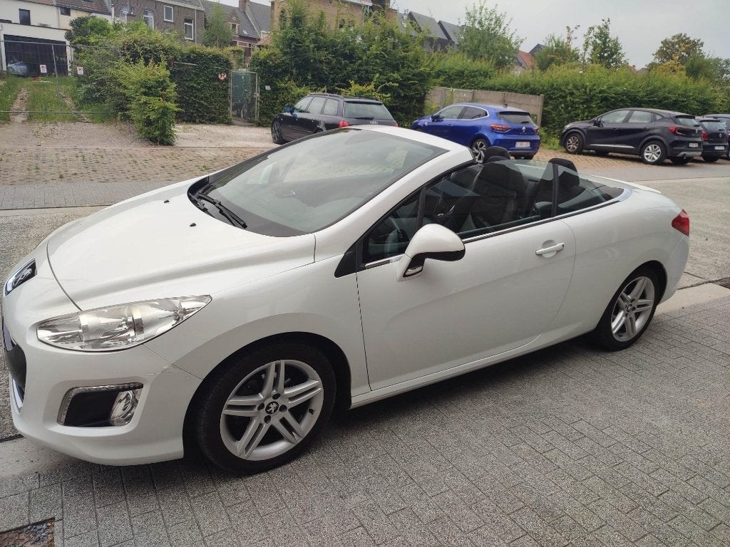 Peugeot 308 Cabriolet parelmoer wit BJ 2012 1600cc benzine, Autos, Peugeot, Euro 5, Achat, 159 g/km, Particulier