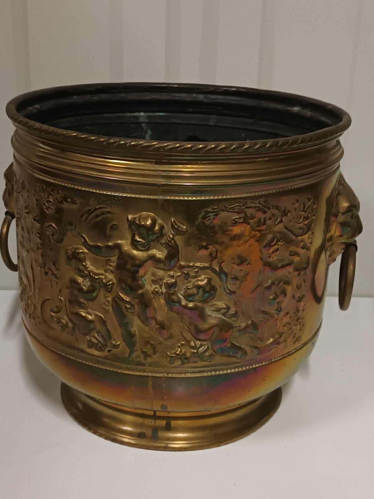 Antieke Messing Cachepot / Plantenbak met Putti 
Antieke Mes, Ophalen of Verzenden, Koper