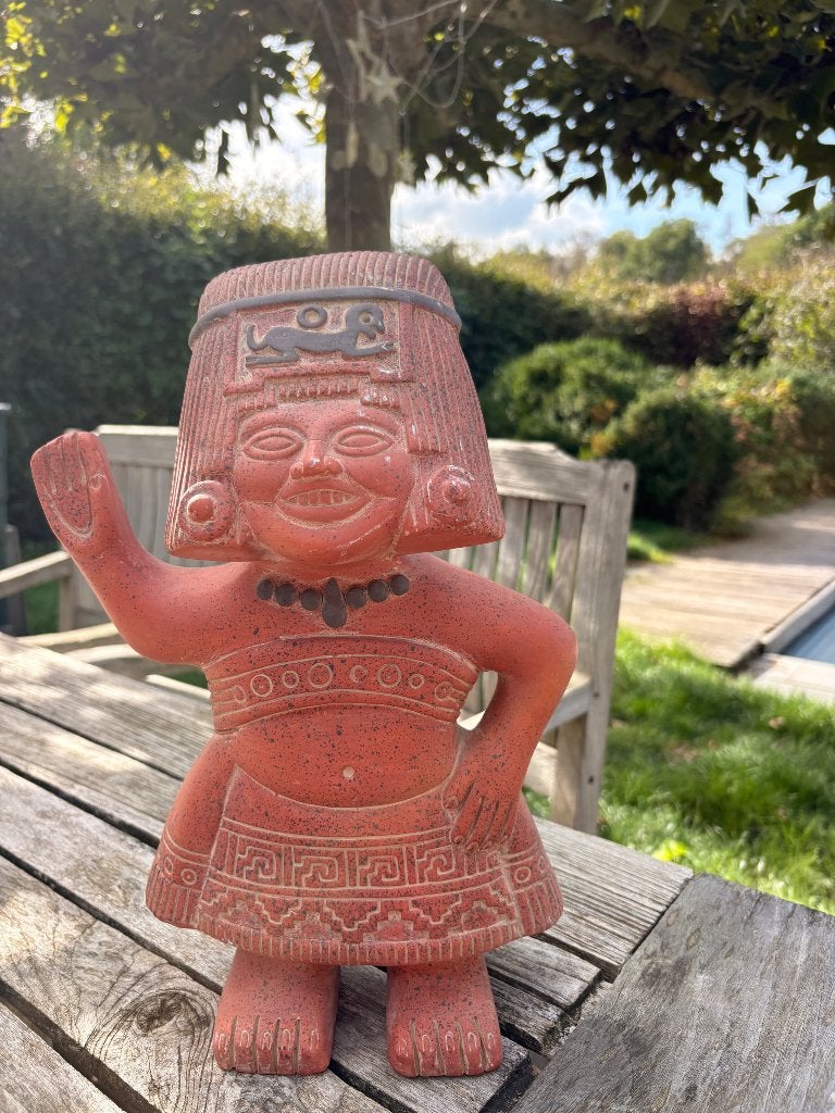 Statue maya en terre cuite, Enlèvement