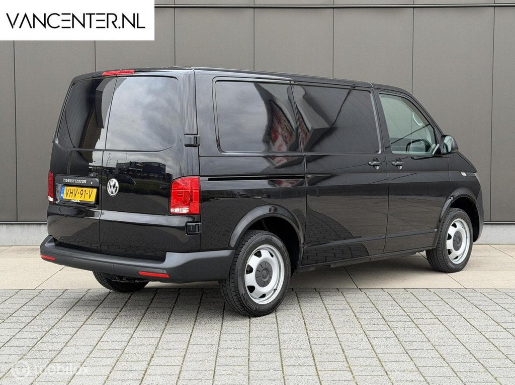 Volkswagen Transporter L1 2.0 TDI 150PK DSG Automaat Carplay, Autos, Camionnettes & Utilitaires, Achat, Entreprise, 2 places, Noir