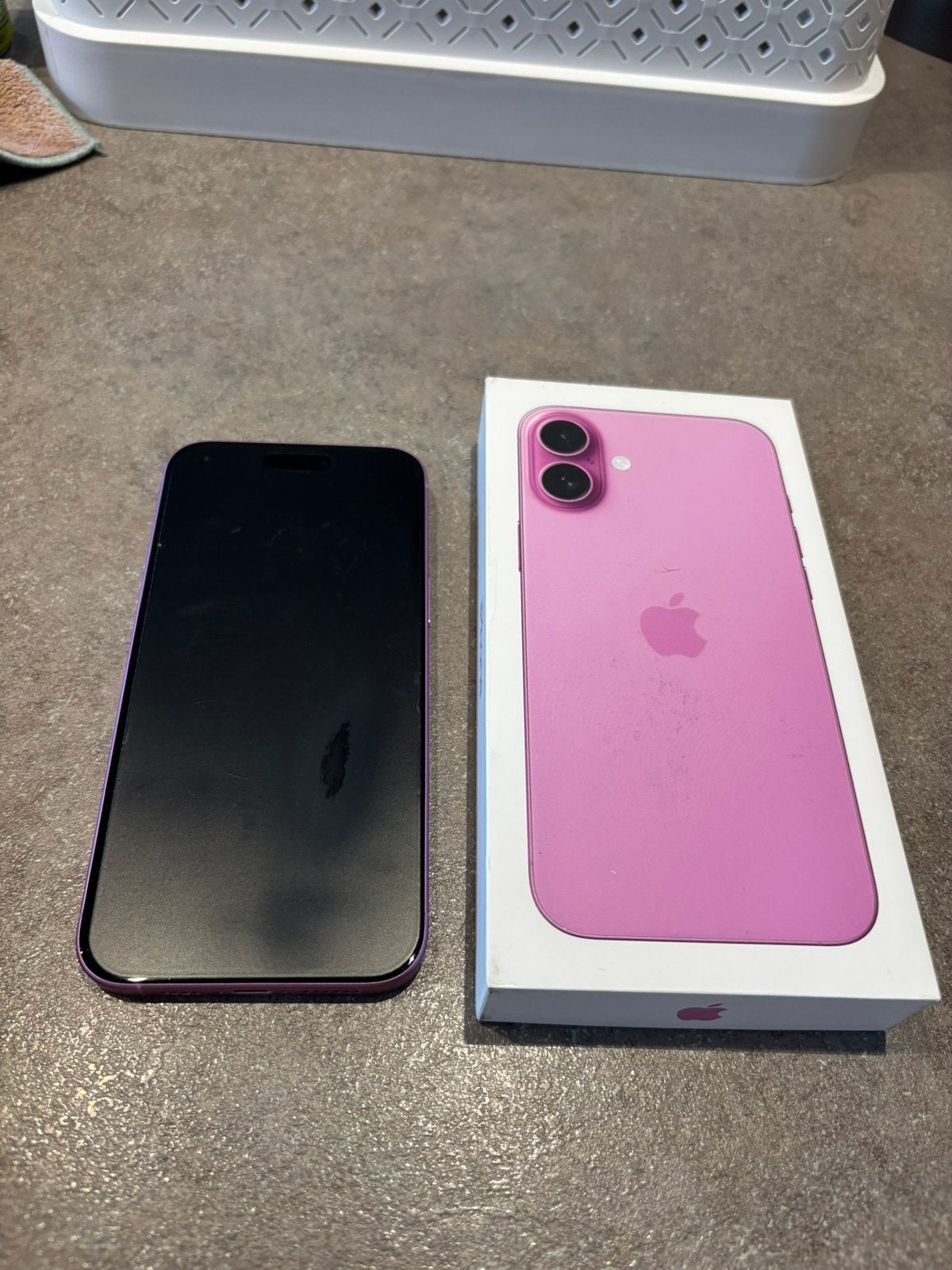 Iphone 16 plus - roze, Telecommunicatie, Mobiele telefoons | Apple iPhone, Ophalen, Zo goed als nieuw, Roze, IPhone 16