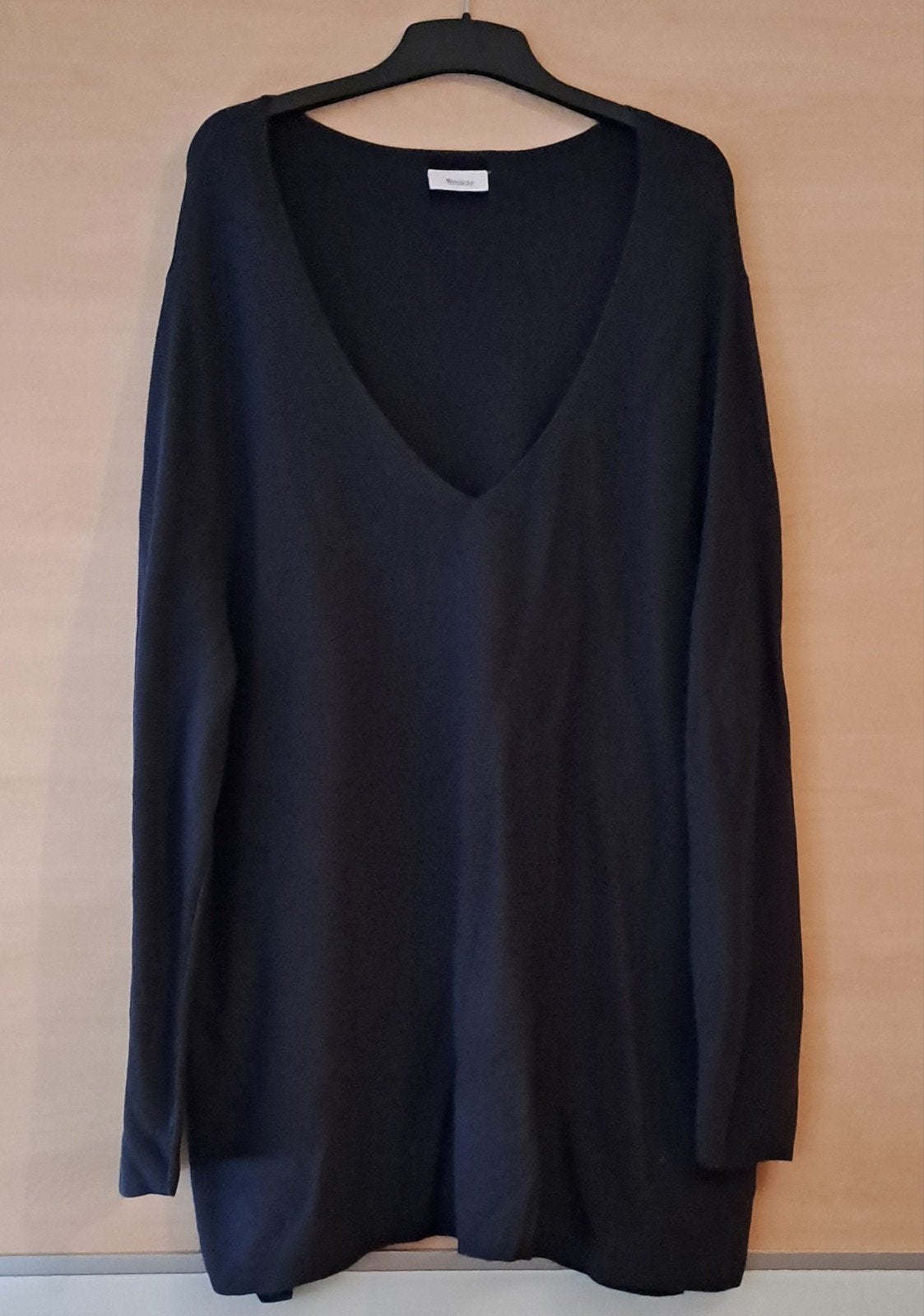 《 Donker blauwe trui met V-hals ( maat 52/54), Kleding | Dames, Blauw, Trui of Vest, Ophalen of Verzenden, Zo goed als nieuw