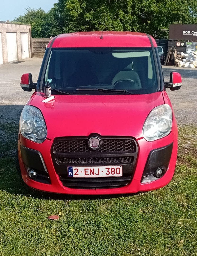 Te koop Fiat Doblo 2013 BTW Wagen, Particulier, Diesel, Achat