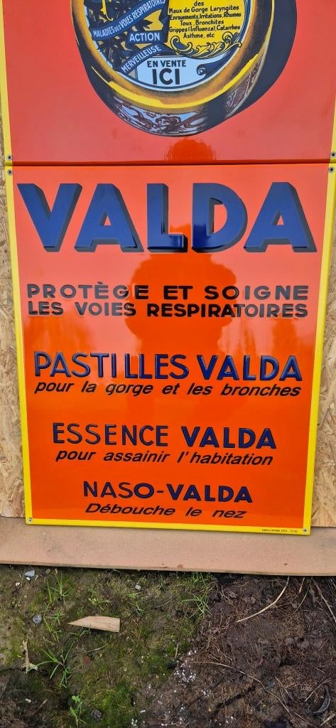 Zeldzaam Valda emaille bord (210 x 50 cm) uit 3 delen, Collections, Enlèvement ou Envoi, Neuf, Panneau publicitaire