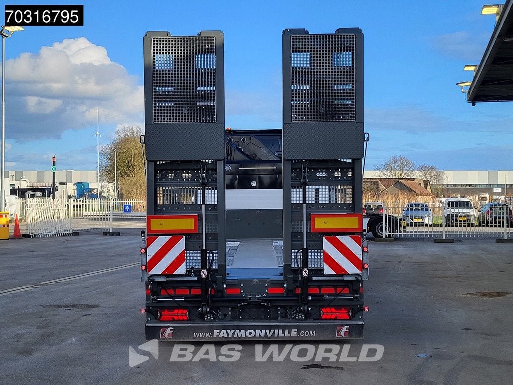Scania S660 8X2 HMF 9520OK-RCS Crane Kran Fifth wheel Full A, Euro 6, Scania, Zwart, Leder