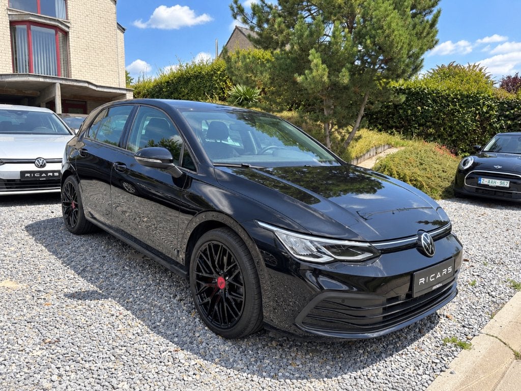 VW Golf 8 MHEV DSG Carnet GPS Carplay Camera LEZ35 GARANTIE, Auto's, Stof, Zwart, 5 zetels, 5 deurs