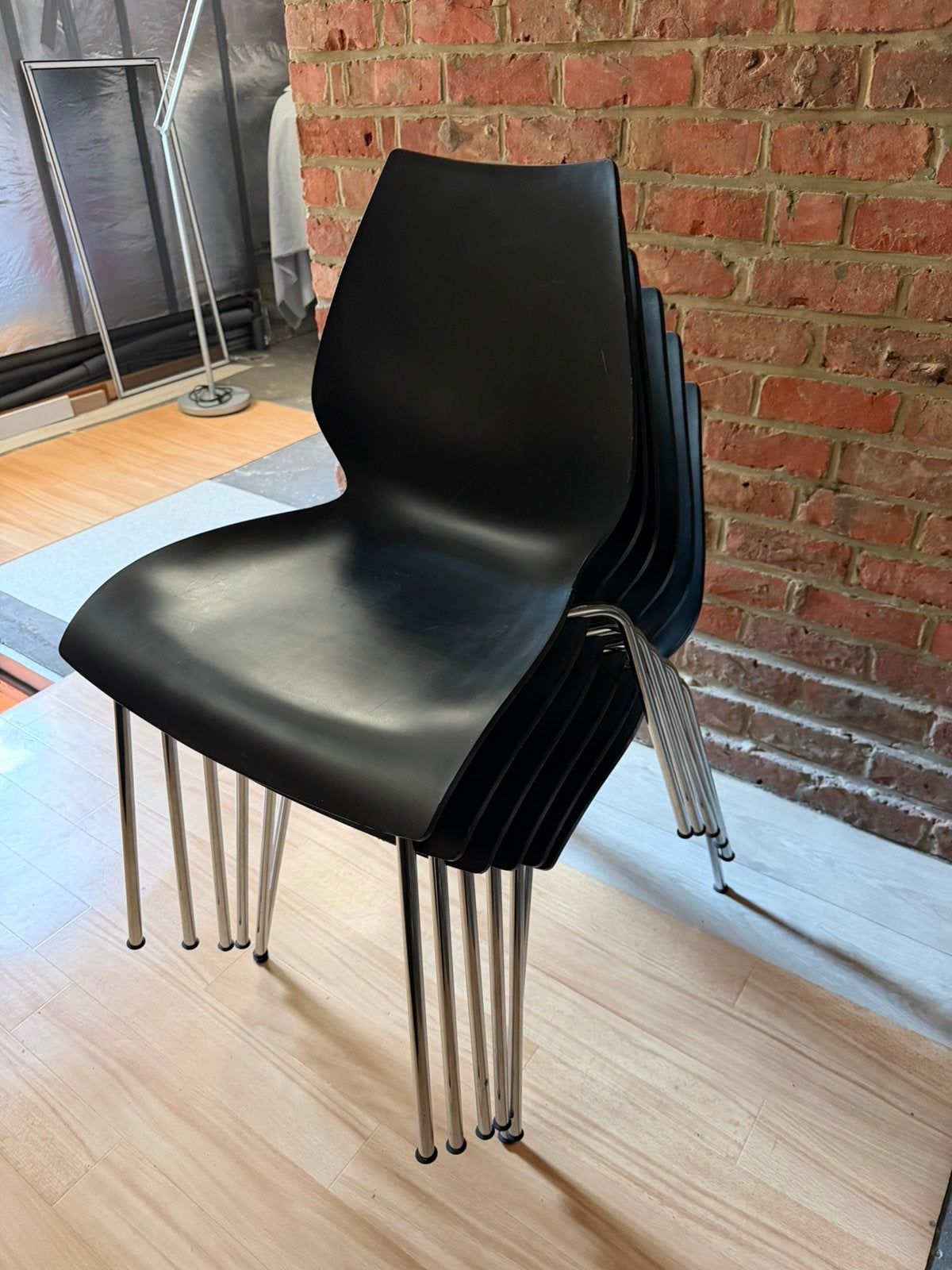 Neutrale kwalitatieve stoelen, Enlèvement, Comme neuf, Noir, Bois
