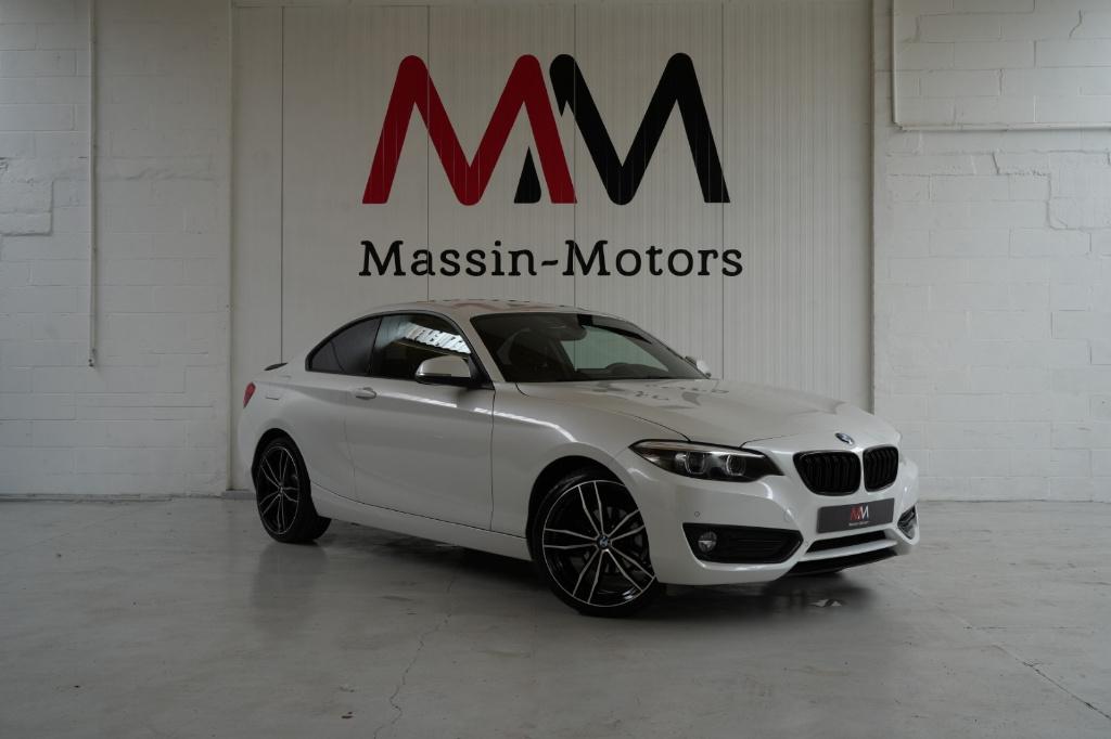 Prachtige BMW 218i Coupé facelift met 72.000Km, 100 kW, 4 zetels, Stof, 2 Reeks