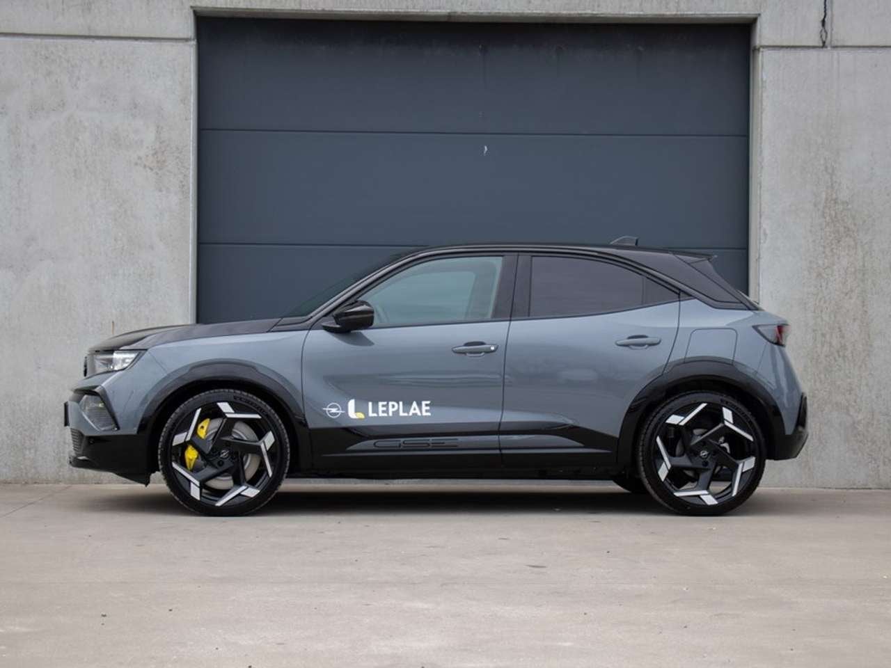 Opel Mokka-E GSE 281PK ALCANTARA|FULL OPTION|DEMO|BESCHIKBA, Autos, Opel, 0 kg, Argent ou Gris, Noir, Automatique