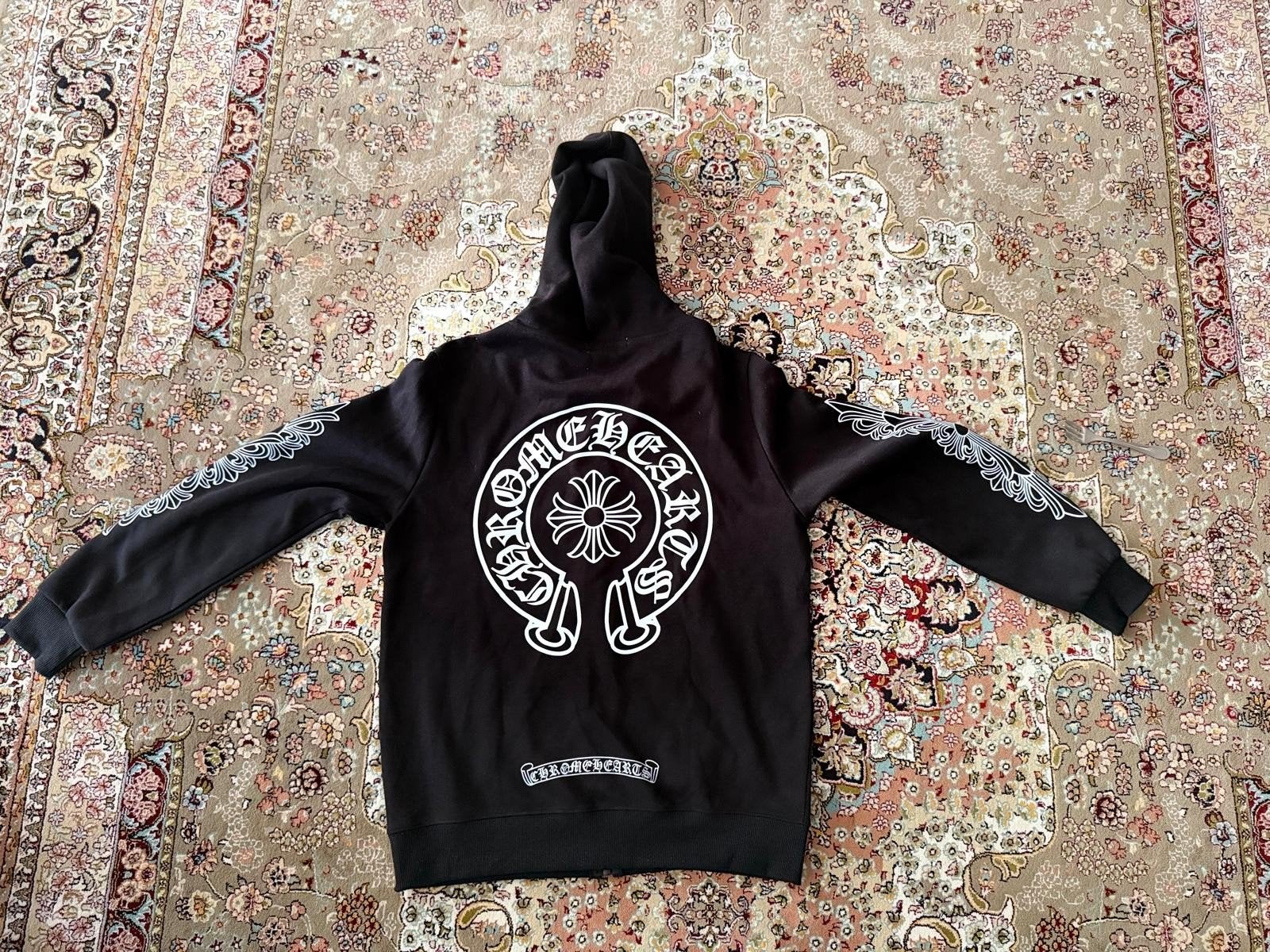 Chrome hearts zip hoodie kleur: zwaart en with, Enlèvement ou Envoi, Neuf, Taille 48/50 (M)