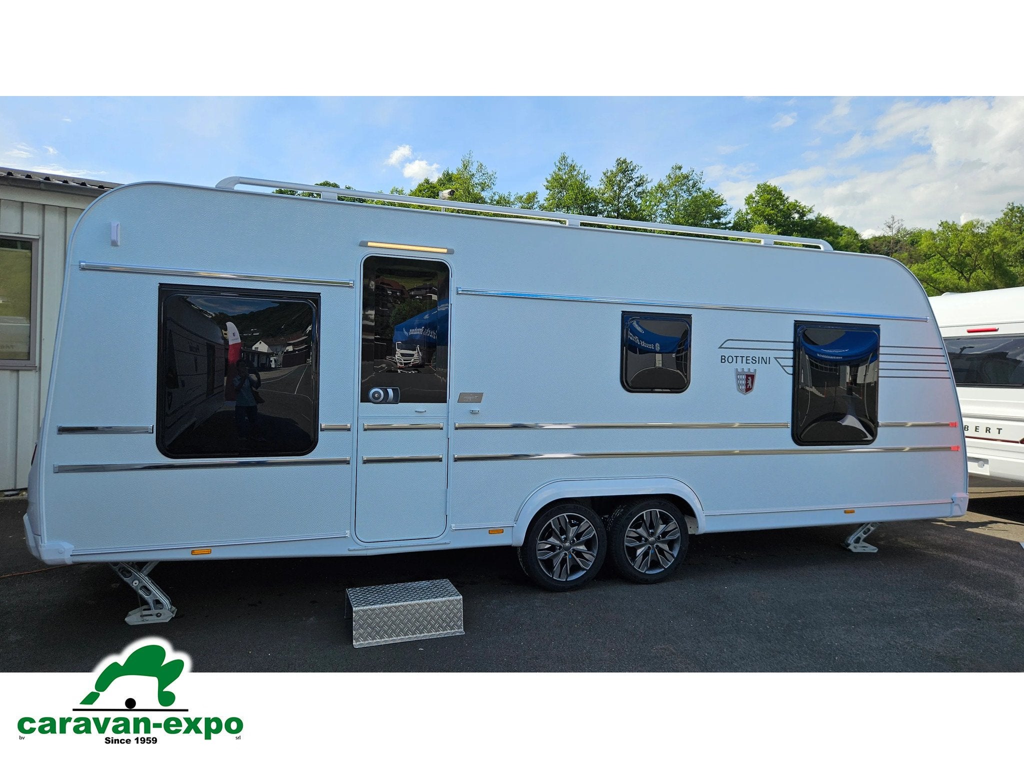TABBERT Bottesini 620 SD/F 2027, Caravans en Kamperen, Caravans, Bedrijf, tot en met 4, 1500 - 2000 kg, Tabbert, 6 tot 7 meter