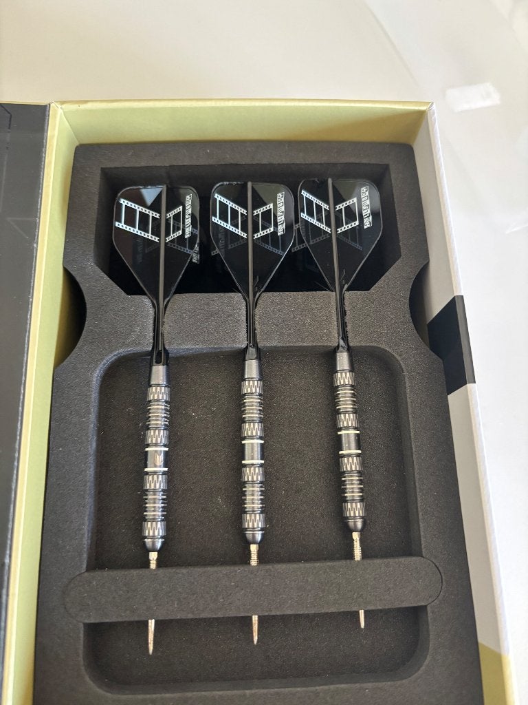 Chris Dobey 95k darts target 24 gram, Ophalen of Verzenden, Zo goed als nieuw, Pijlen
