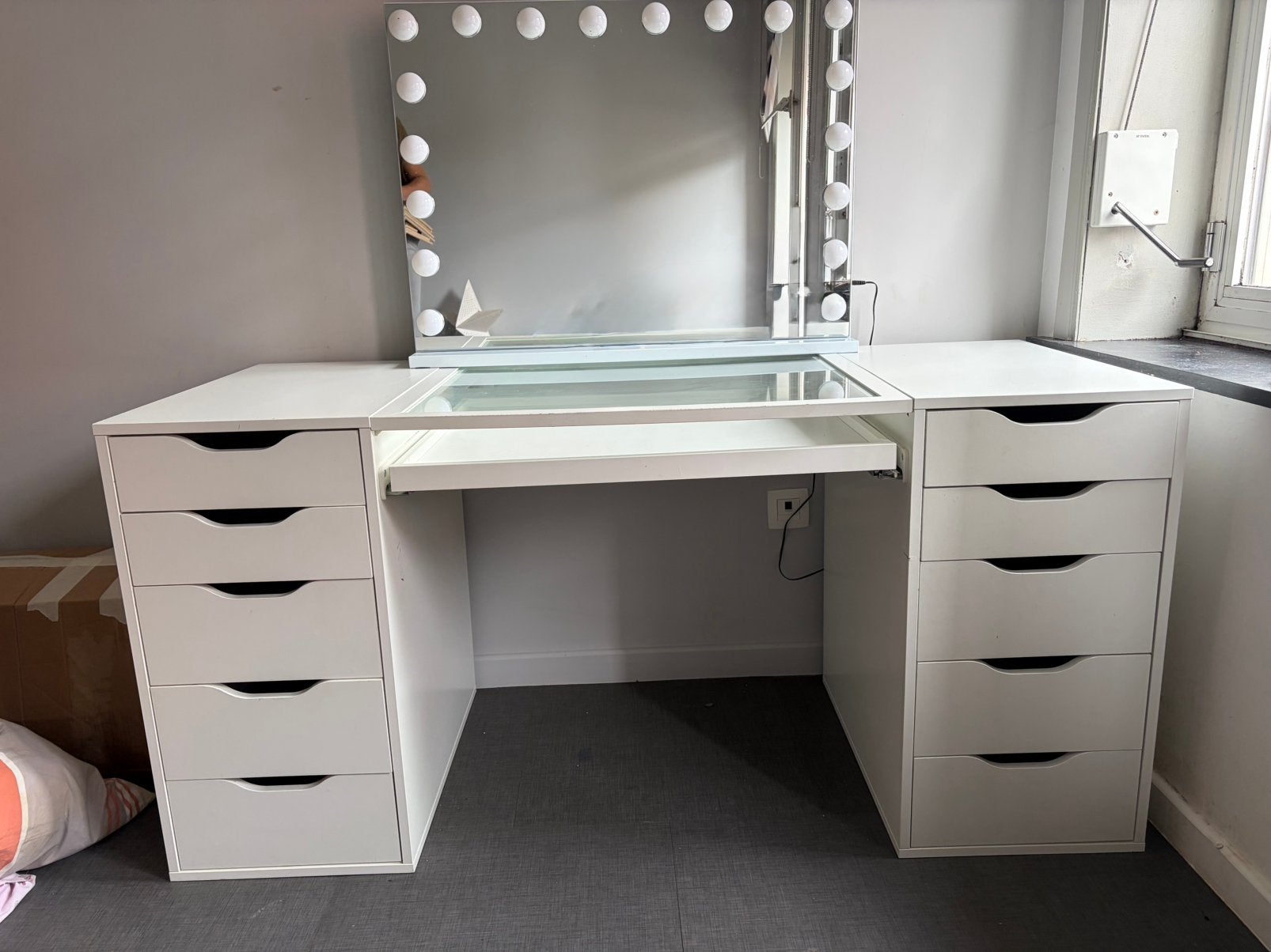 Makeup tafel, Enlèvement, Utilisé, IKEA
