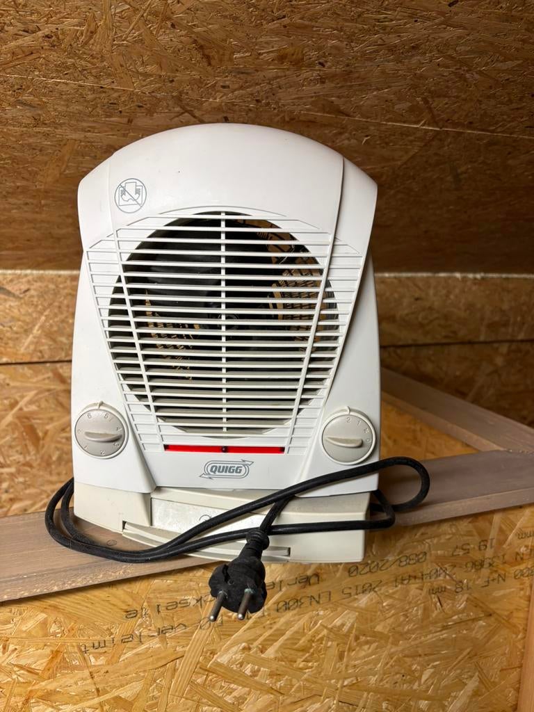 Elek verwarming badkamer, Elektronische apparatuur, Ophalen, Zo goed als nieuw