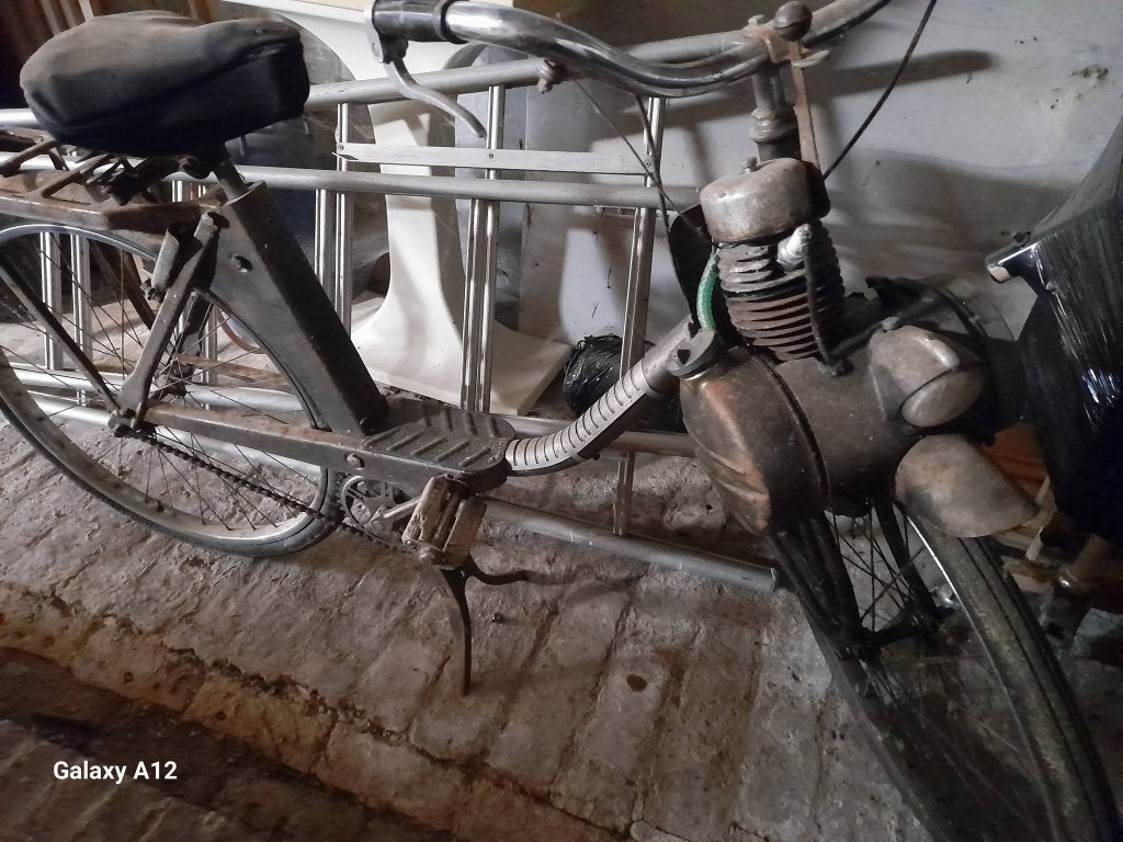 Solex à restaurer, Vélos & Vélomoteurs, 2200 (petit coffre), Enlèvement, Utilisé, Classe A (25 km/h)