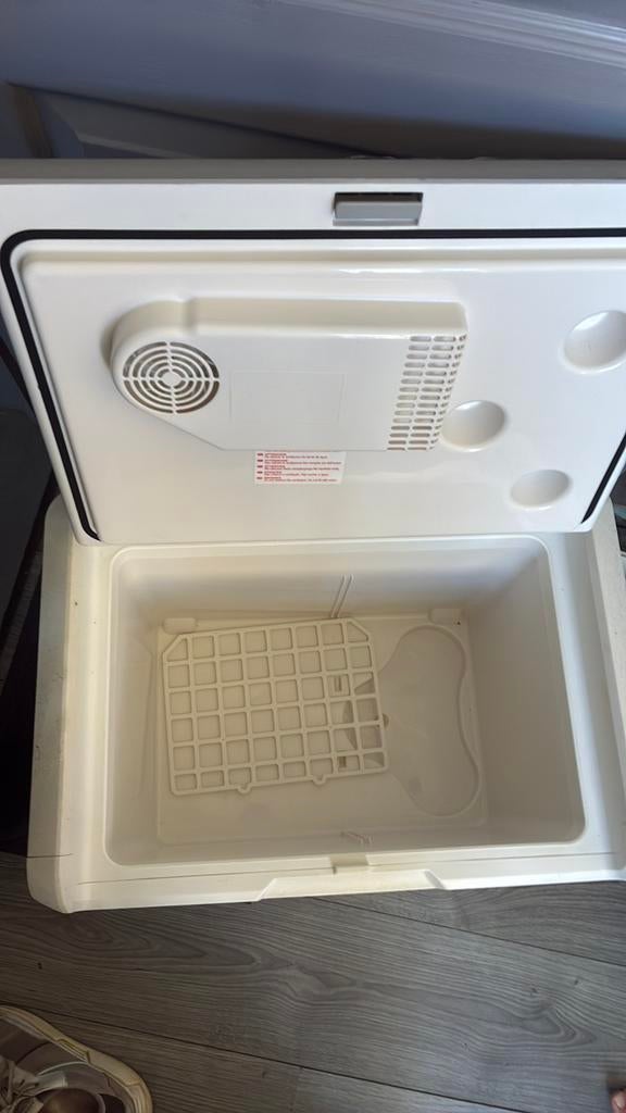 Frigo 12 V, 220 V. 24 V., Ophalen, Zo goed als nieuw