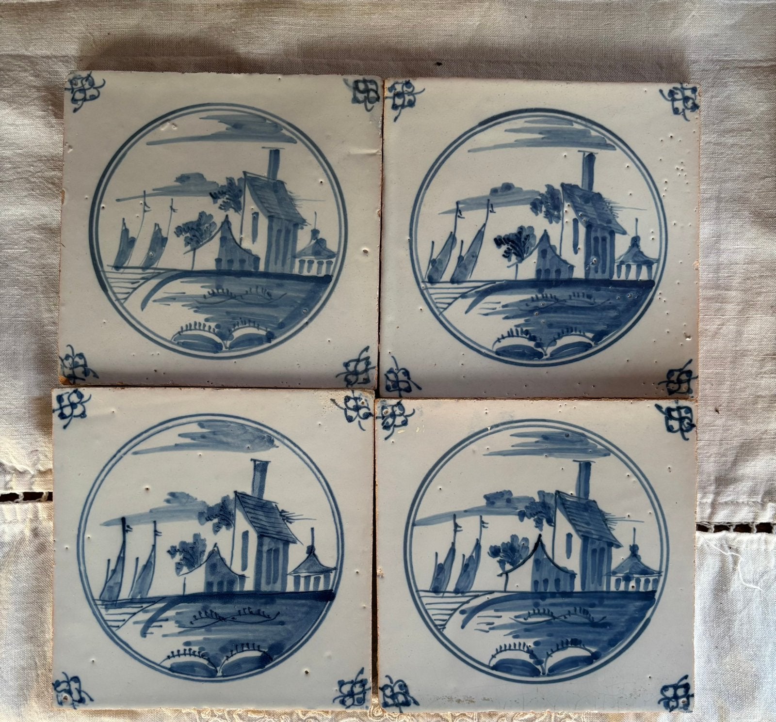 4 antieke tegels delfts blauw, Antiek en Kunst, Antiek | Wandborden en Tegels, Ophalen