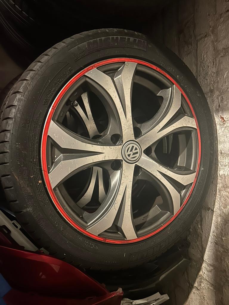 GTI GOLFVELGEN + 225/45R17 MICHELIN-BANDEN - ET35, Auto-onderdelen, Banden en Velgen, Ophalen, Gebruikt, Banden en Velgen, 17 inch