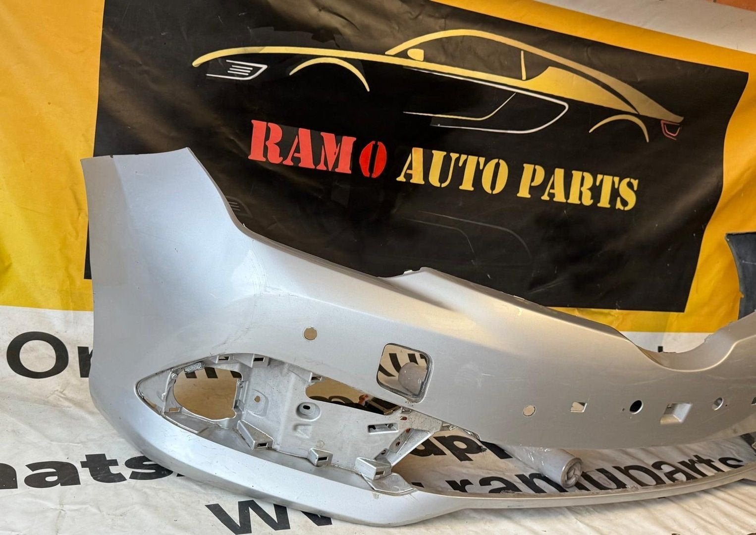 VOORBUMPER TOYOTA AURIS 2FACELIFT NIEUW ORIGINEEL 52119-02K4, Auto-onderdelen, Gebruikt, -, Voor, -