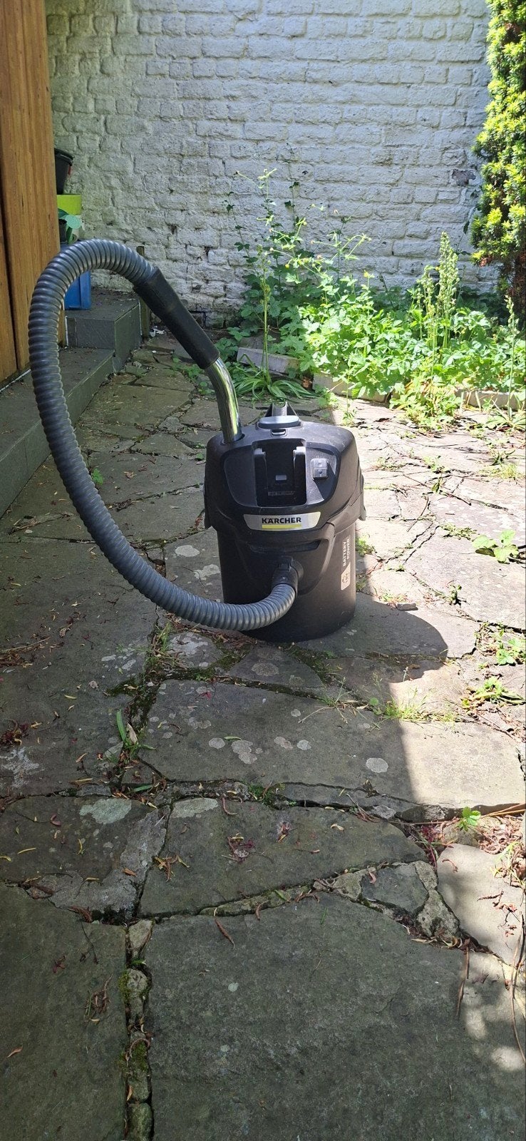 Aspirateur à cendres à batterie Kärcher AD 2 — Batterie 18 V, Electroménager, Kärcher, Réservoir, Enlèvement, Utilisé