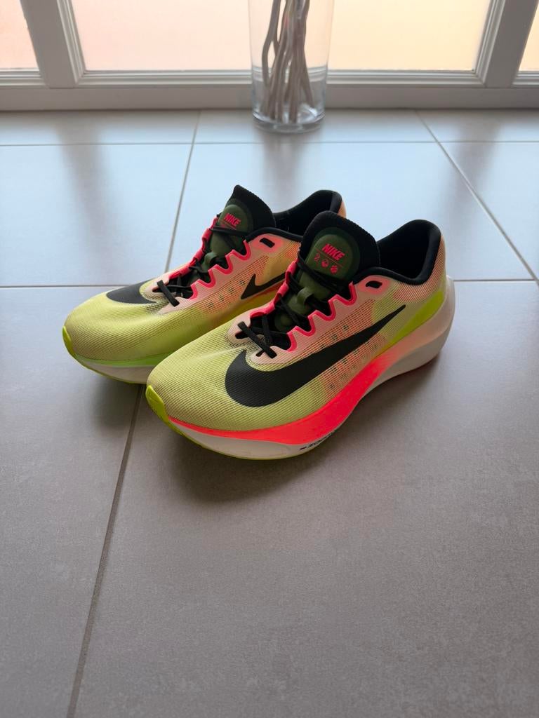 Chaussures running Nike zoom x plaque carbone taille 47, Sports & Fitness, Course, Jogging & Athlétisme, Course à pied, Chaussures de course à pied